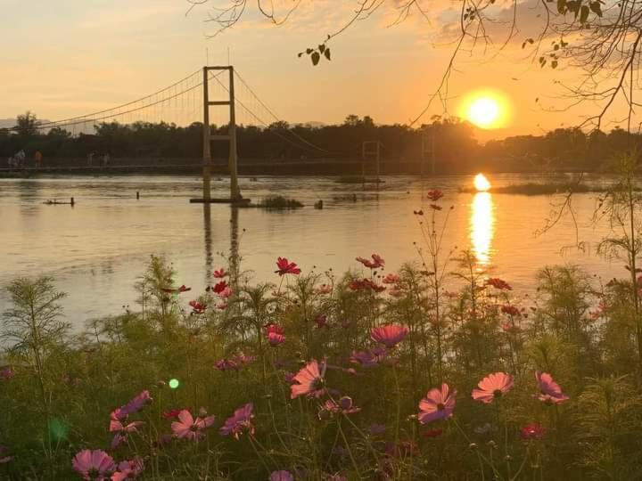 Viang Tak Riverside Hotel Εξωτερικό φωτογραφία