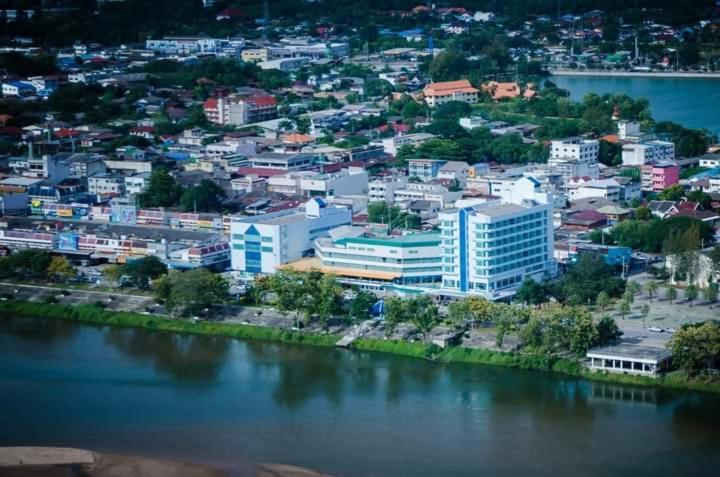 Viang Tak Riverside Hotel Εξωτερικό φωτογραφία